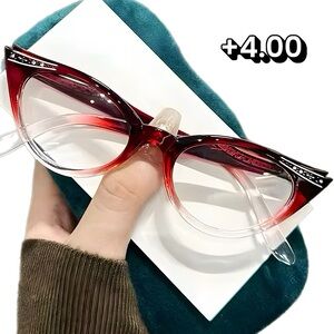 Retropeepers Red Ombré Cat-Eye Reading Glasses + 4.00